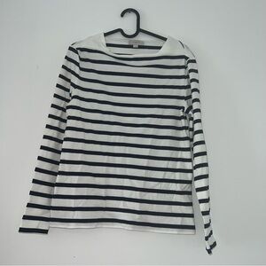Ann Taylor Loft Size M Black & White Striped Boat Neck Long Sleeves Cotton